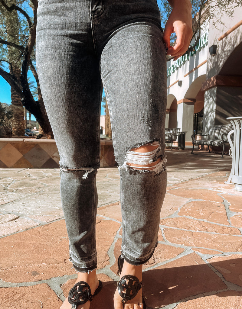 Vervet Straight Leg Distressed Jeans