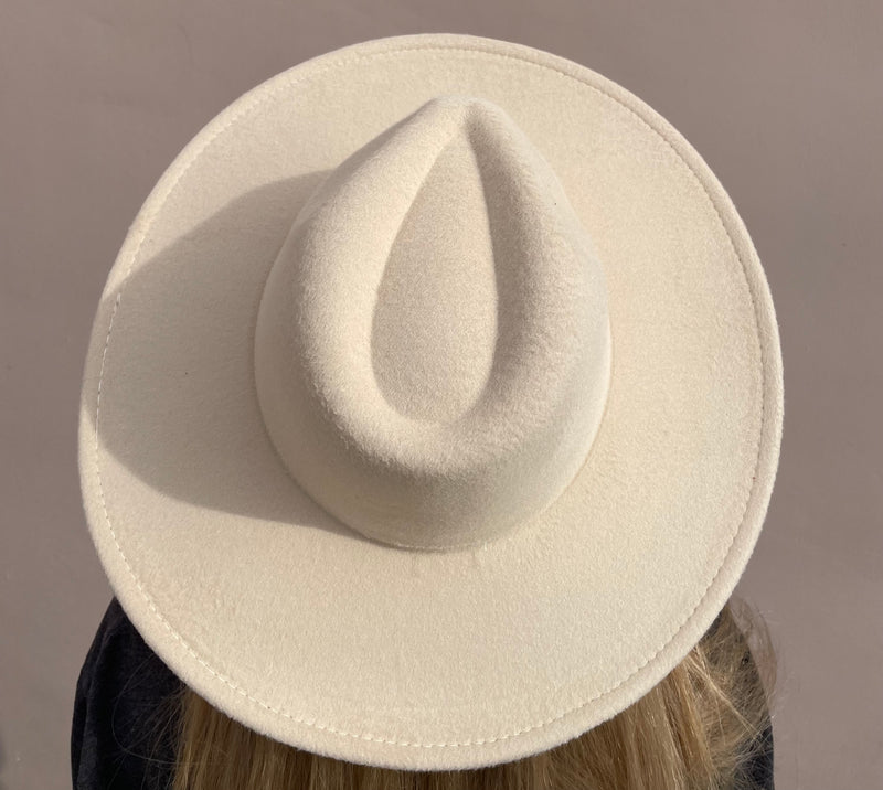 Taylor Hat in OffWhite